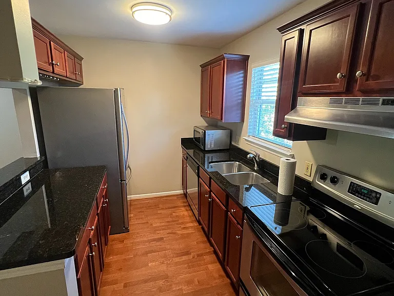 525 Olmsted Park Pl #N — Photo 20