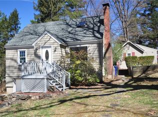 23 Sunset Trl, Avon, CT 06001