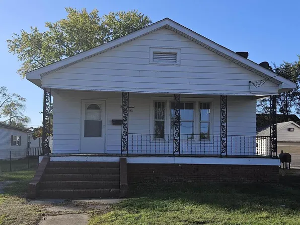 325 W Raymond St, Harrisburg, IL 62946