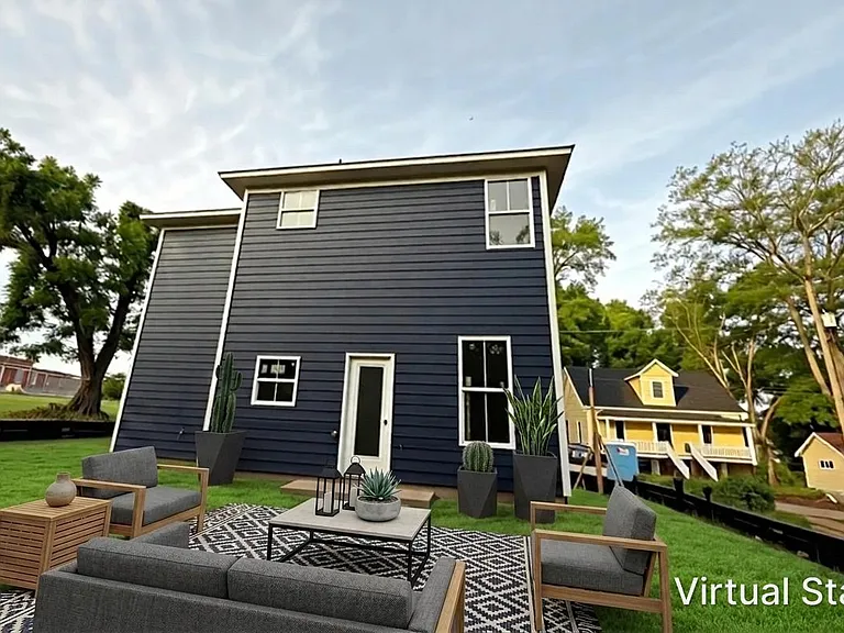 707 Williams St — Photo 4