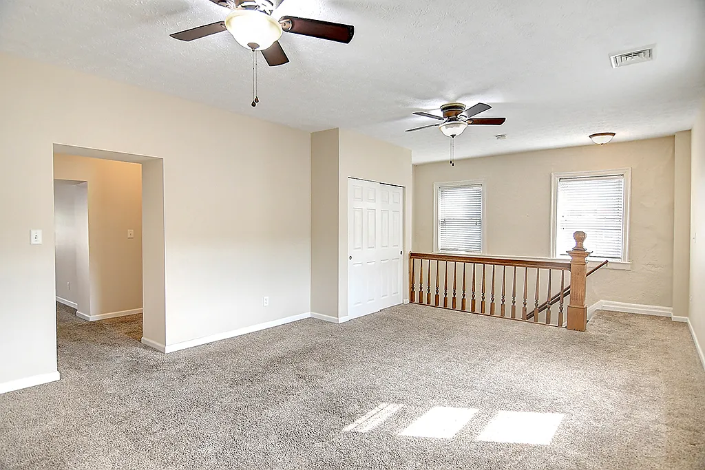 2 bed, 1900 sqft, $1,800 — Photo 4