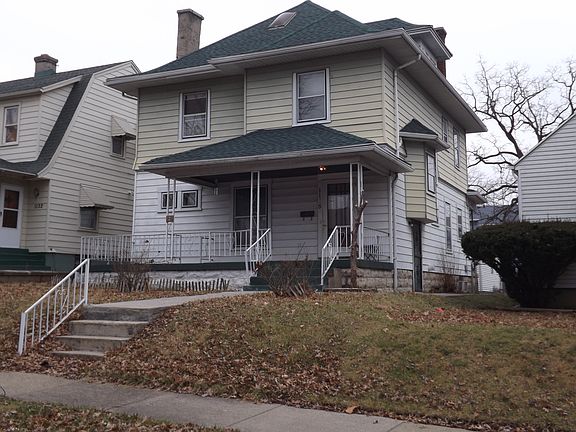 2nd image of 1128 Everett Dr