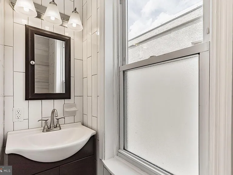 3170 Almond St — Photo 19
