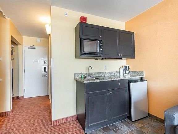 5th image of 1501 S Ocean Blvd. #1111
