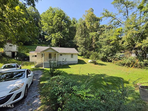 2nd image of 228 Shipp Springs Rd