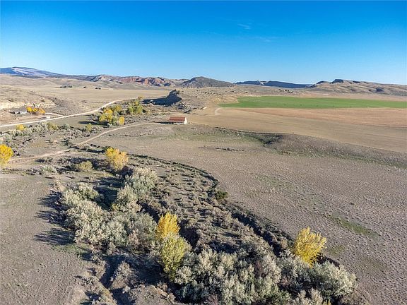2nd image of 267 Pryor Mountain Rd