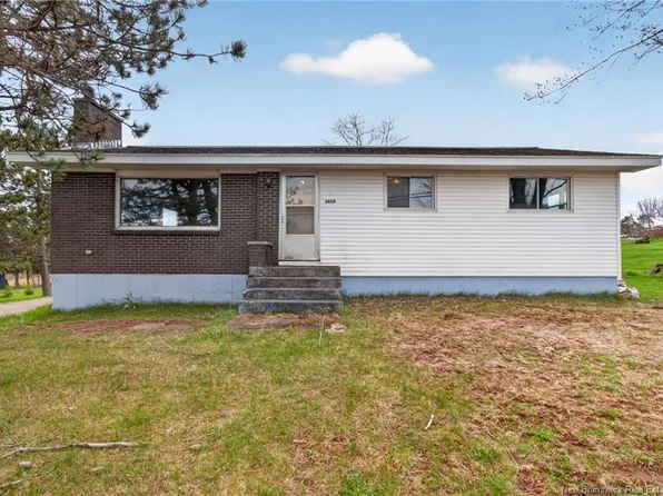2958 Mountain Rd, Moncton, NB E1G 2W7