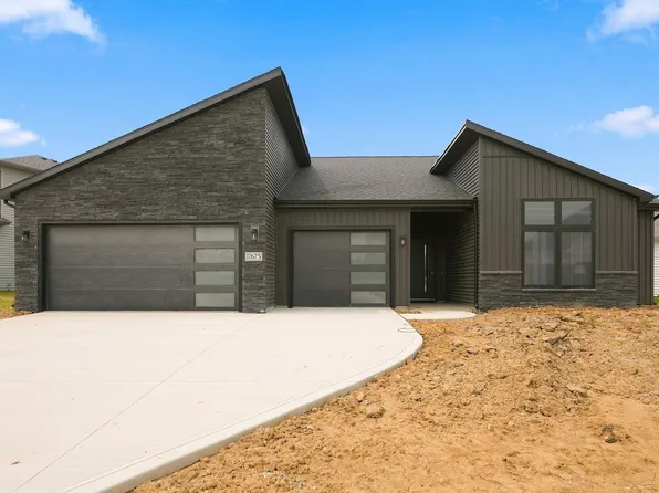 17675 Seahawk Ln, Huntertown, IN 46748