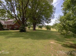 7310 Beatties Ford Rd, Charlotte, NC 28216