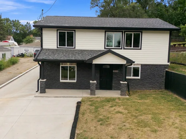 2536 Morton Ave, Des Moines, IA 50317