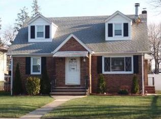 186 Mount Pleasant Ave, Wallington, NJ 07057