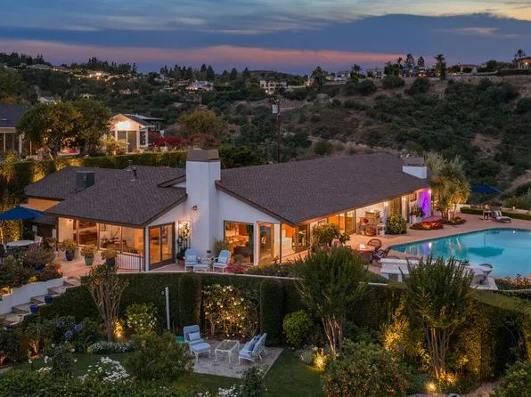 3770 Glenridge Dr, Sherman Oaks, CA 91423