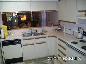2nd image of 788 E 22nd Ave