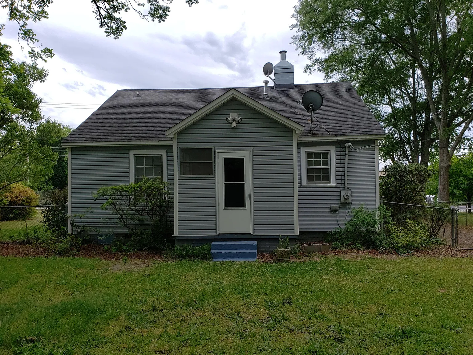 2 bed, 980 sqft, $1,350 — Photo 2