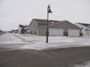 4783 Townsite Pl S, Fargo, ND 58104