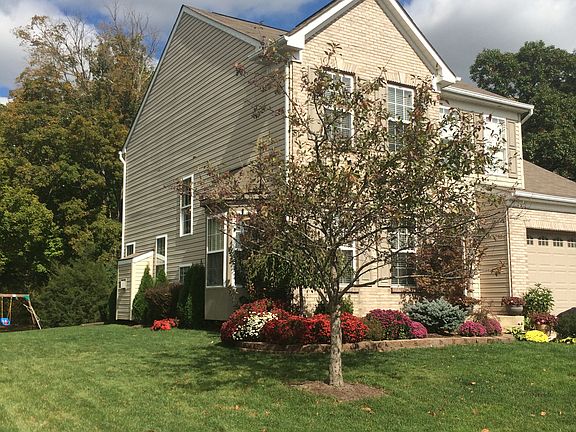 2nd image of 6487 Riverbend Dr