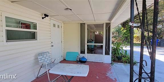 5th image of 2214R Williams Dr