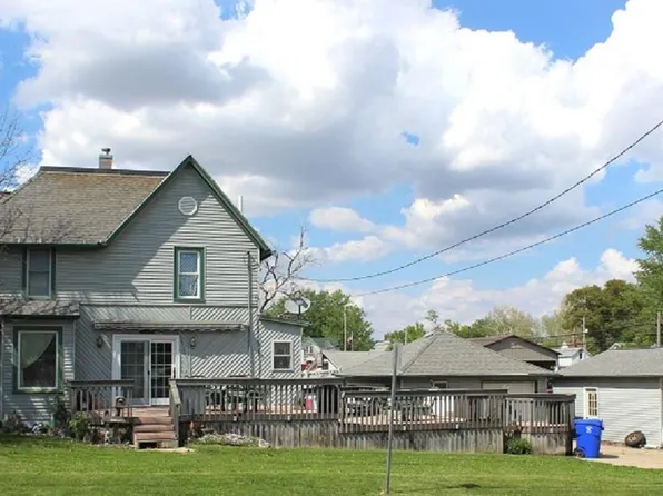 802 E 2nd St, Kewanee, IL 61443