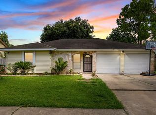 10606 Kirkglen Dr, Houston, TX 77089