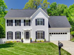 1134 Blueberry Ln, Charlotte, NC 28226