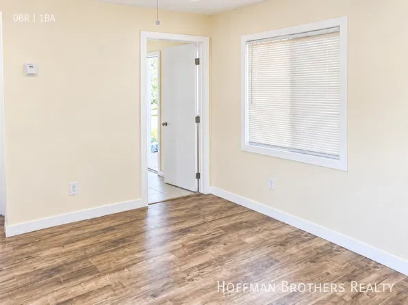 7809 Crockett Blvd, Los Angeles, CA 90001