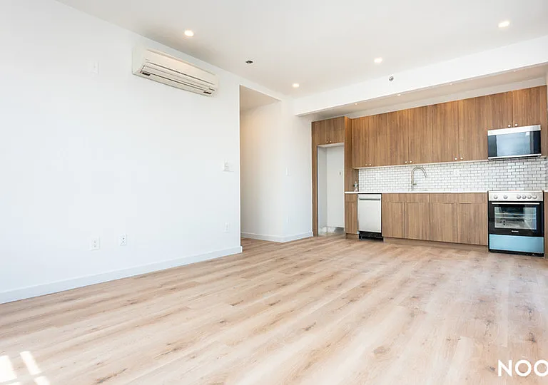 68 Gold St #2H — Photo 1