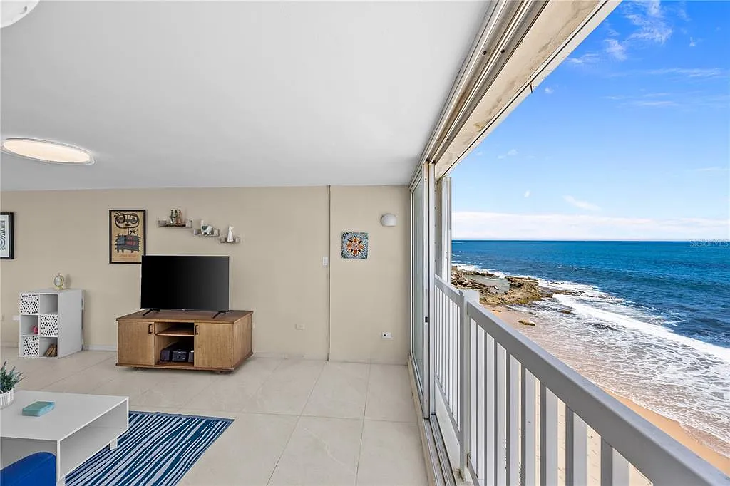 2 bed, 1.0 bath, 1100 sqft, $3,450 — Photo 1