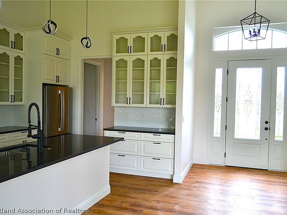 3rd image of 3910 Monza Dr