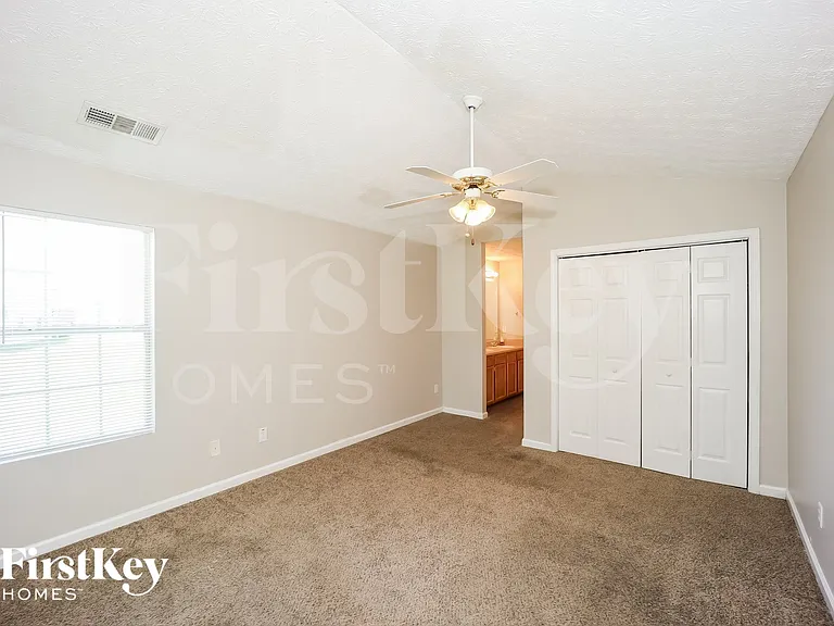 9421 Mulligan Ct — Photo 9
