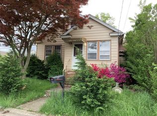 978 Cordelia St, North Brunswick, NJ 08902