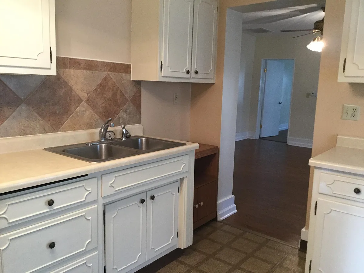 Kitchen - 51 Oregon St #B