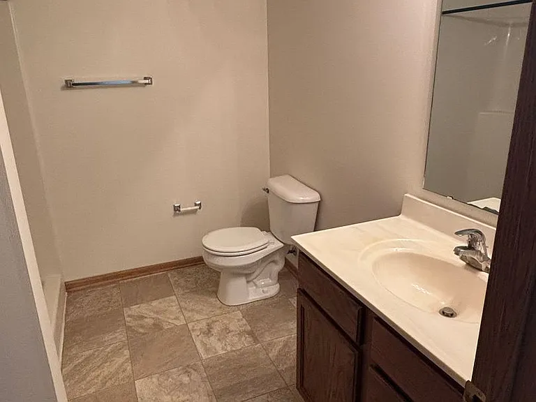 W1083 Lewis Ln — Photo 15