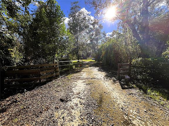 3rd image of 1874 SW NAUTILUS ROAD