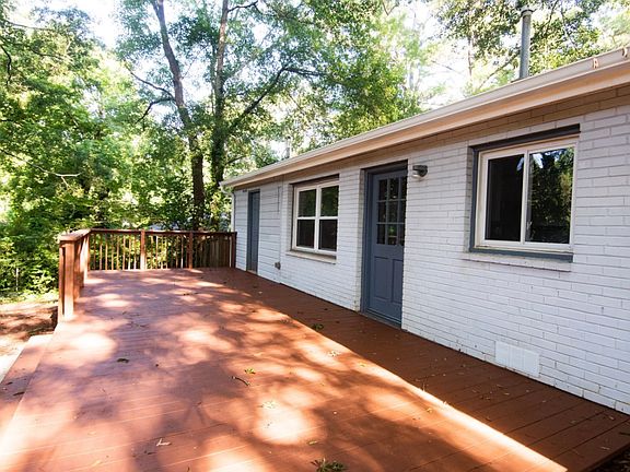 3rd image of 3113 Anthony Dr #3113