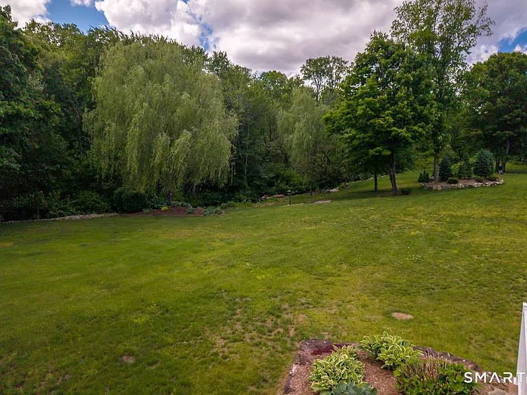 90 Town Line Rd — Photo 28