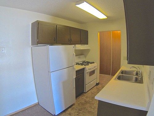 4th image of 1000 County Road D W