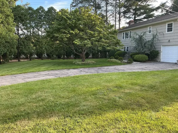 84 Holmes Ave, Darien, CT 06820