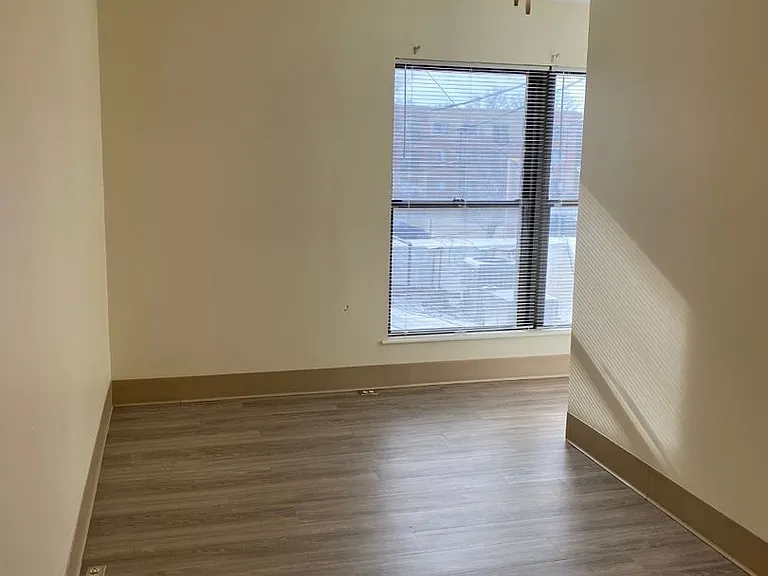 617 N 12th St — Photo 13