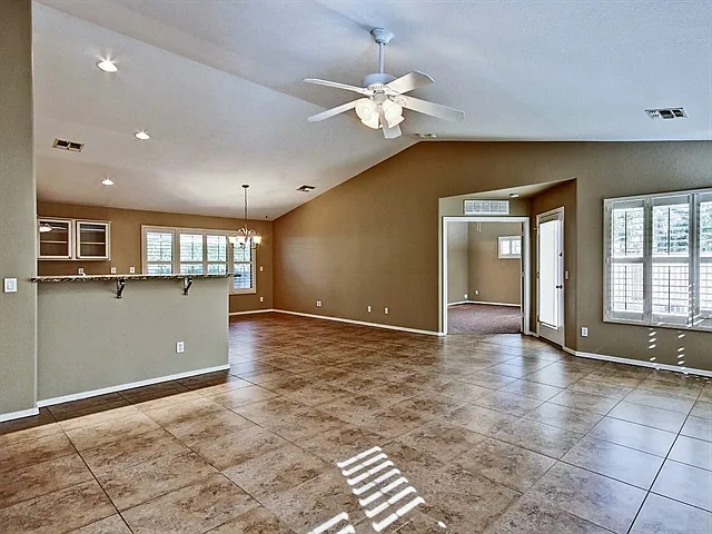 15866 W Tara Ln — Photo 6