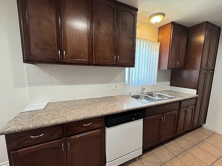 2024 S Garth Ave #6 — Photo 7