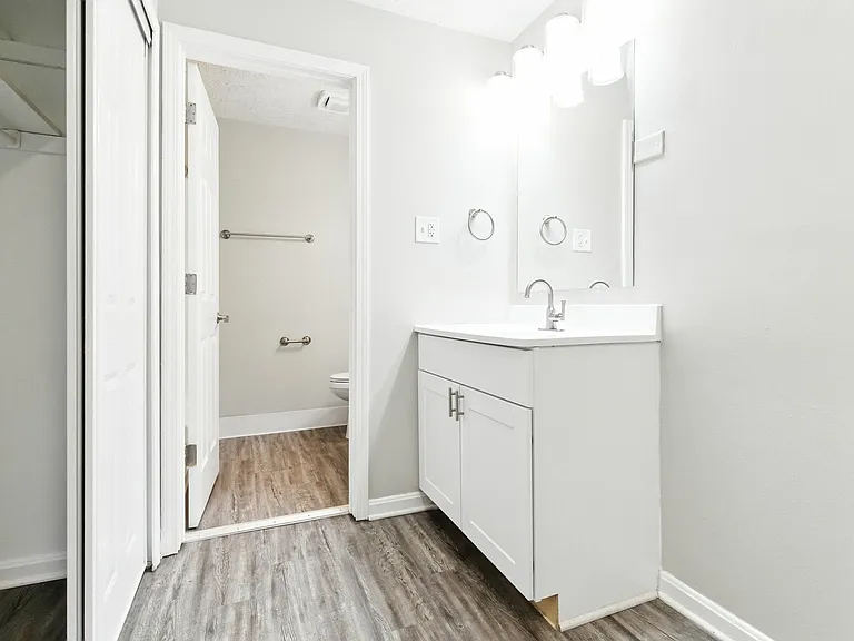 The Rye Apartments — Photo 12