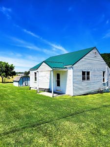 130 Pinehurst Ave, Rich Creek, VA, 24147