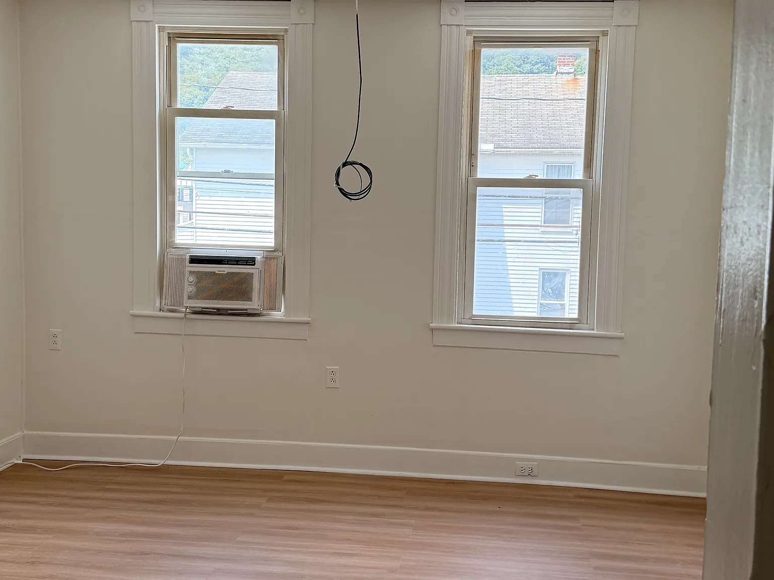 3 bed, 1200 sqft, $875 — Photo 3