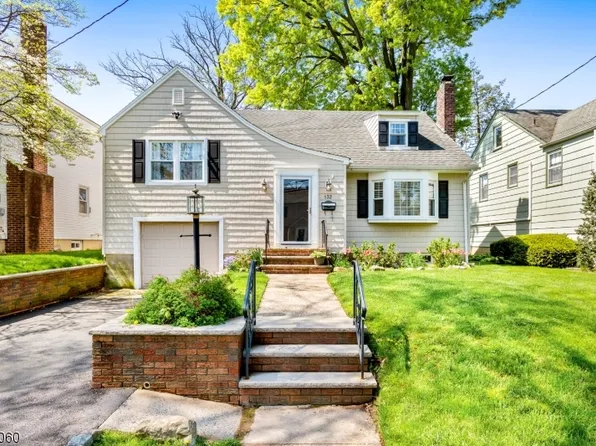 132 Bender Ave, Roselle Park Boro, NJ 07204