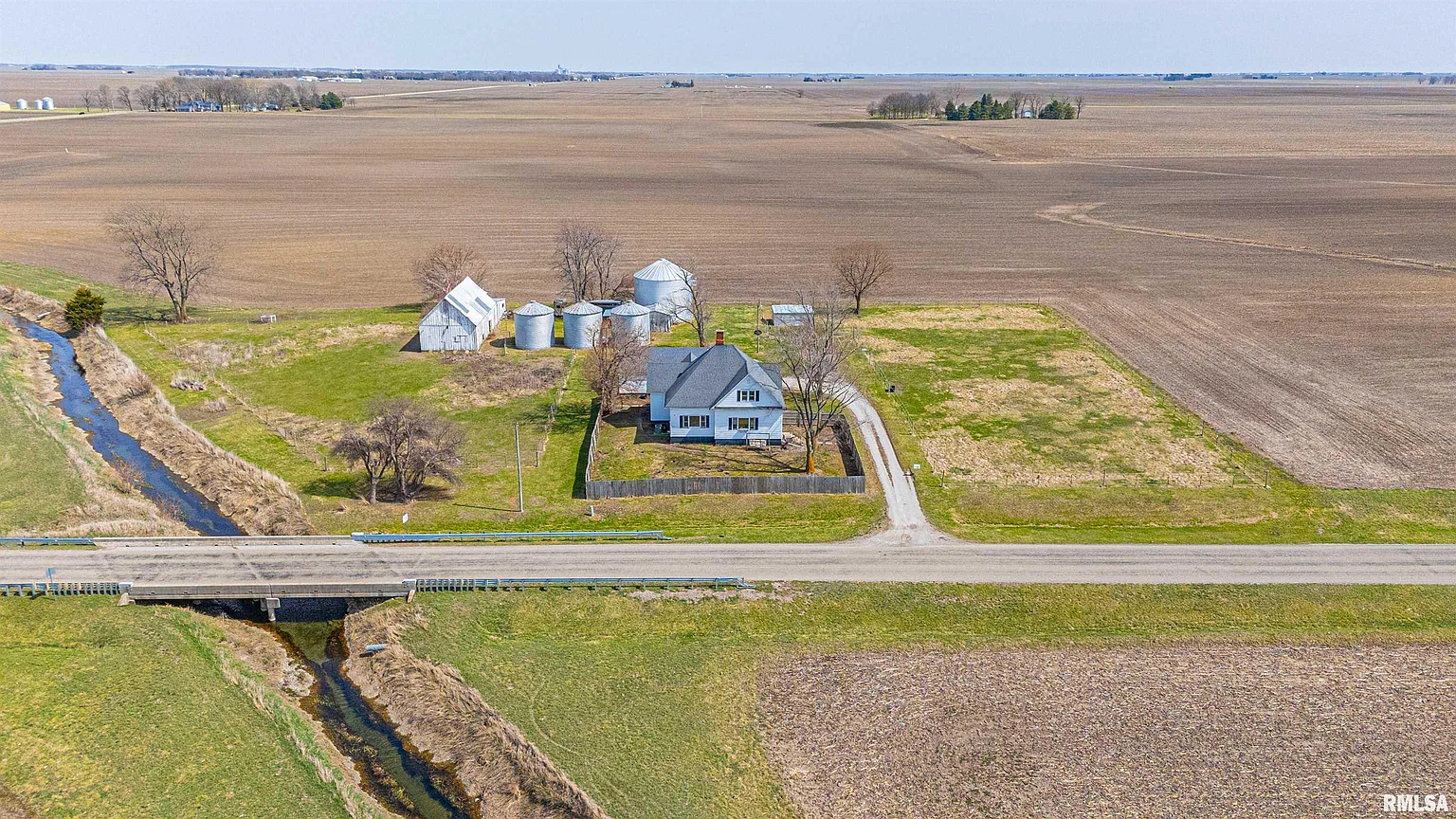 2635 County Road 950e photo 1