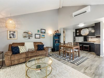 91-1050 Nihopeku St, Kapolei, HI, 96707