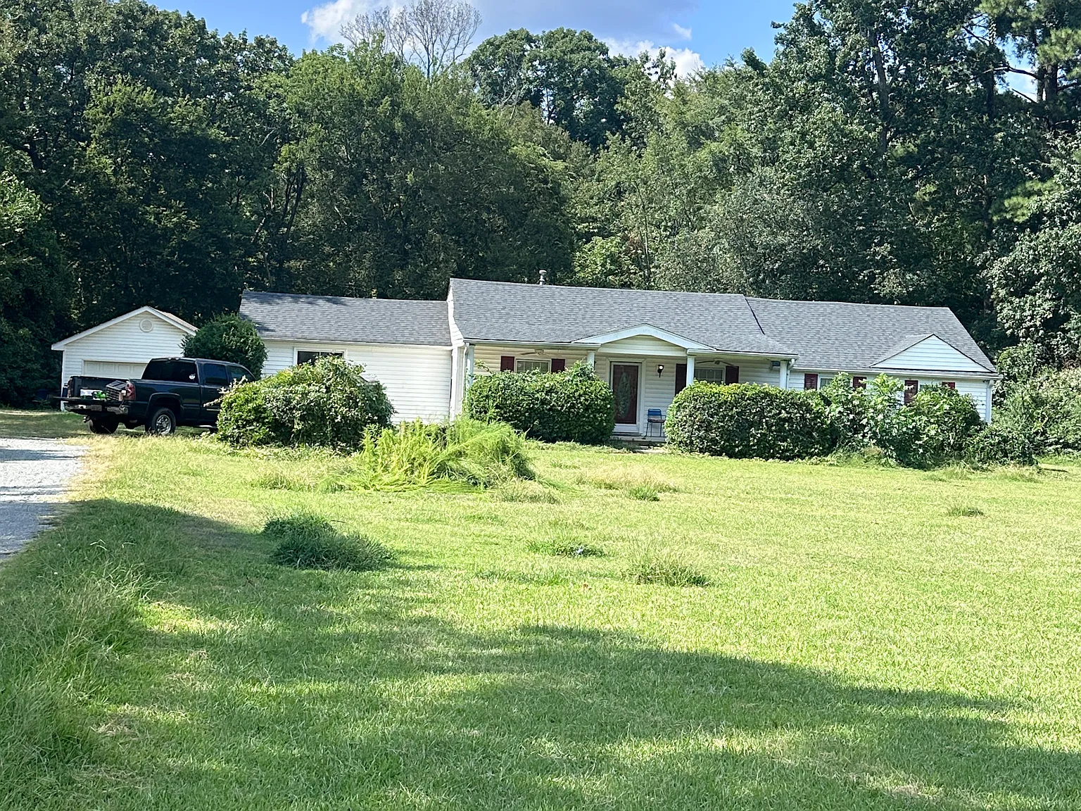 1827 Mount Holly Huntersville Rd — Photo 1