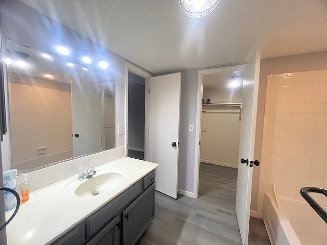 1450 S Webb Rd #422 — Photo 26