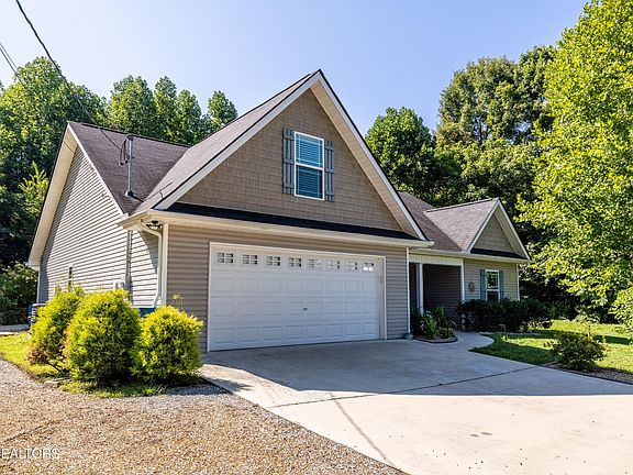 2nd image of 5516 Creekhead Dr