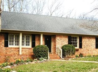 5011 Beckford Dr, Charlotte, NC 28226